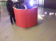 P6室內圓柱全彩LED顯示屏應用于北京某地下購物中心